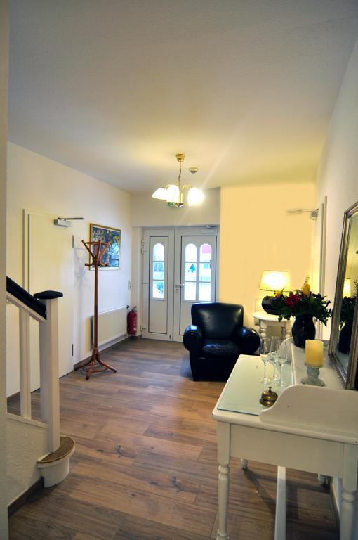 Hotel Haus Moenchgut Thiessow Bagian luar foto